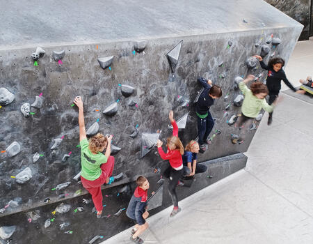 Bouldern - Klettern + Tüfteln im Blockfeld