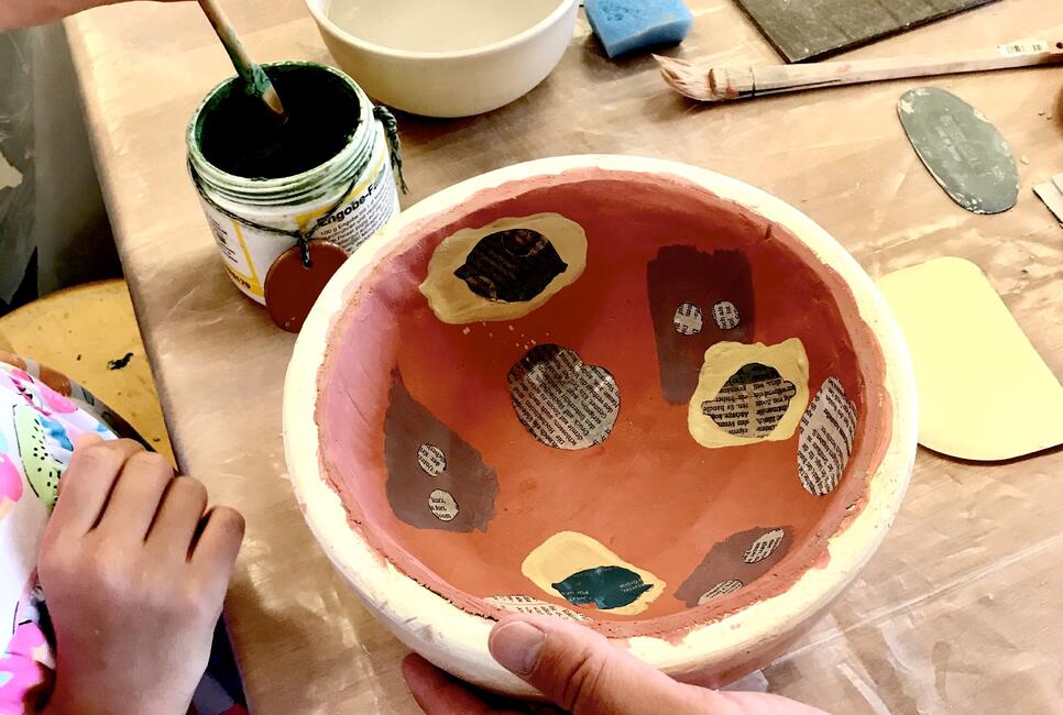 kunstvolle Schale bemalen