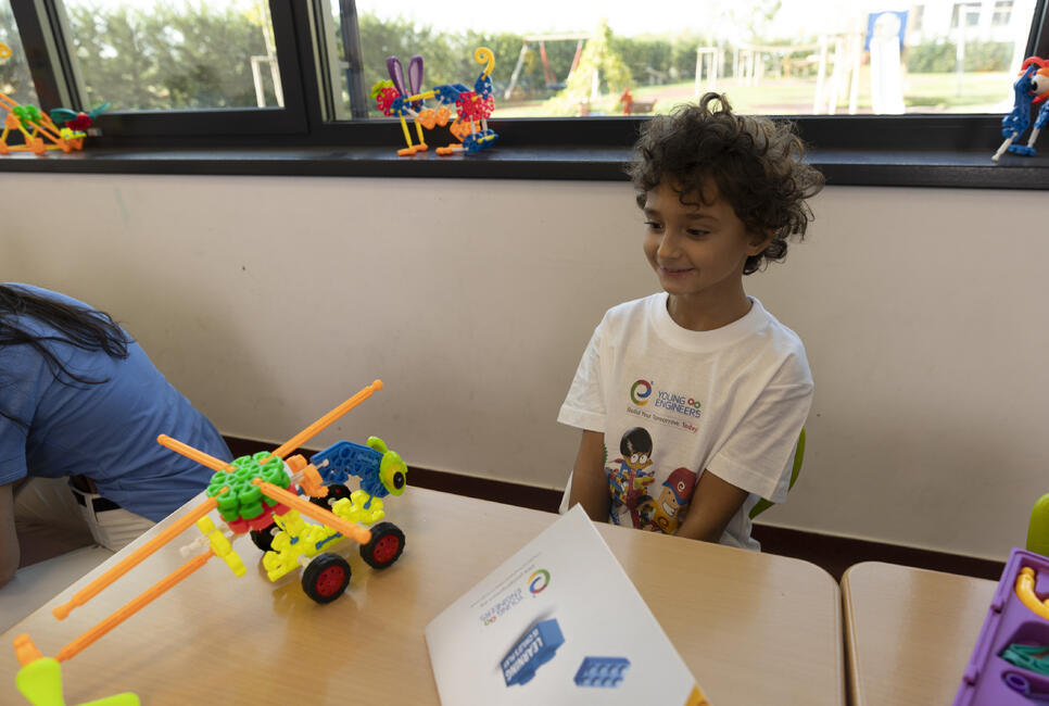 Young Engineers - Big Builders